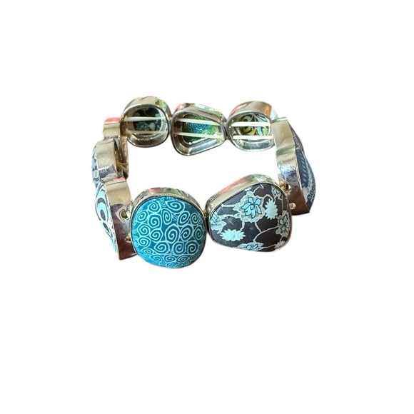 Viva Beads Handmade Clay Stretch Bracelet in Blue Green Gray Black Hues Silver - Picture 5 of 10